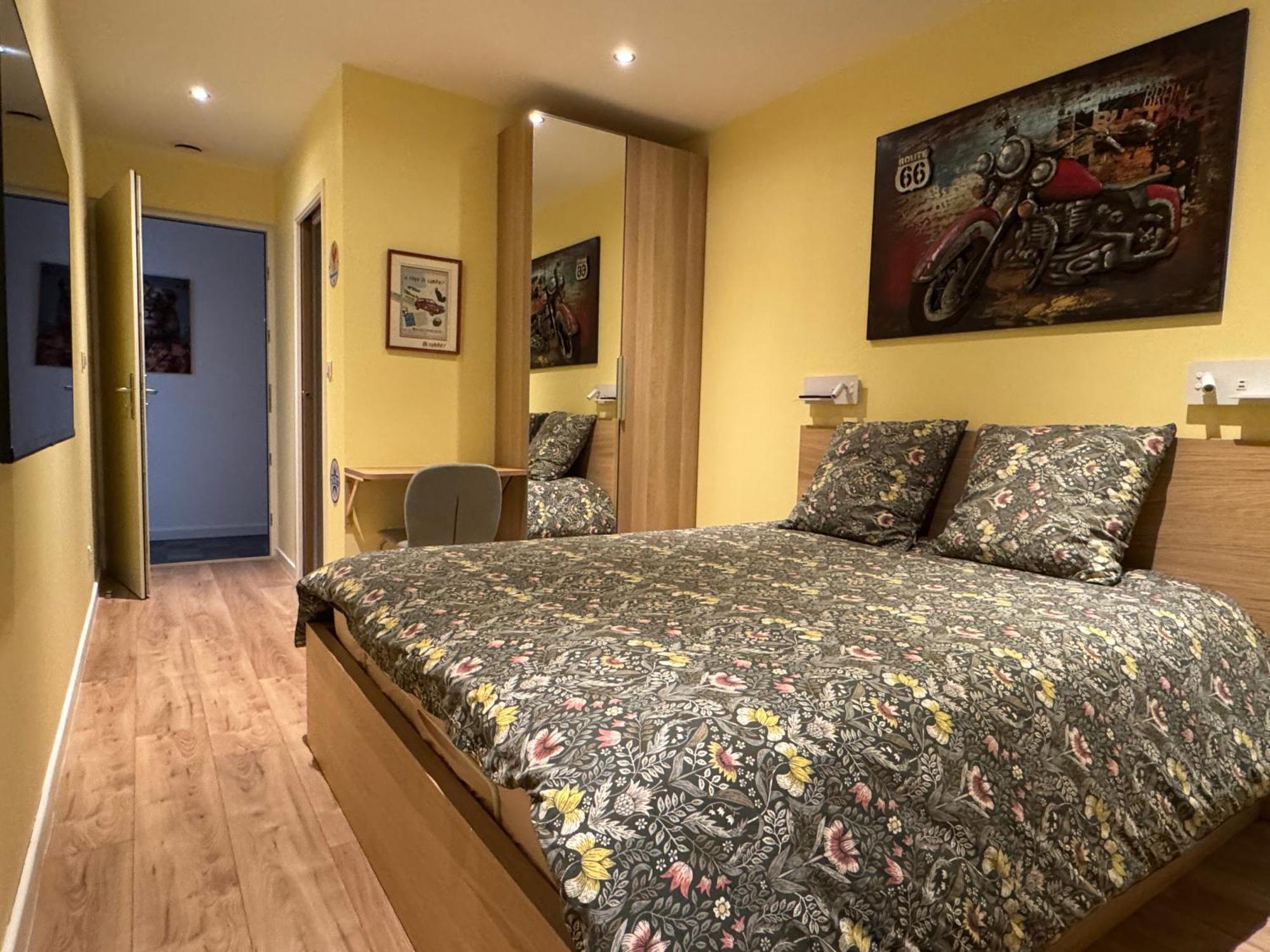 Loft Spa Reims-Fr 250M2 Privatifs, Piscine Interieure Chauffee, Spa Et Parking Exterior photo